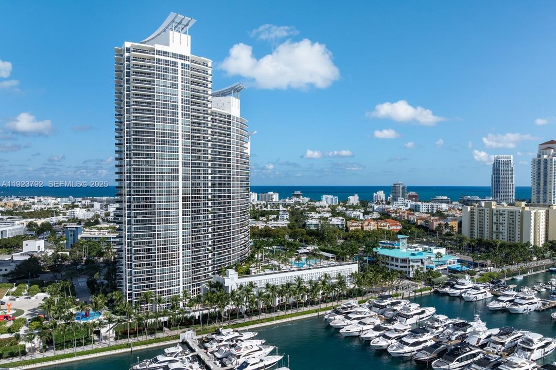 На продажу: $6,350,000 (3 спален, 3 ванн, 3284 Квадратных фут)