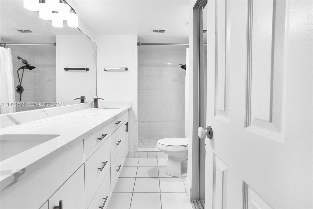 出租: $2,800 (2 贝兹, 2 浴室, 1468 平方英尺)