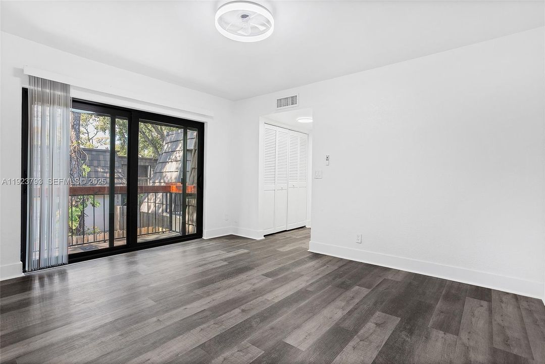 出租: $2,800 (2 贝兹, 2 浴室, 1468 平方英尺)