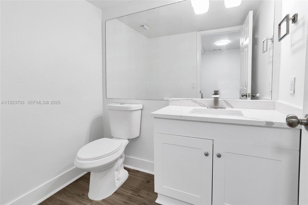 出租: $2,800 (2 贝兹, 2 浴室, 1468 平方英尺)