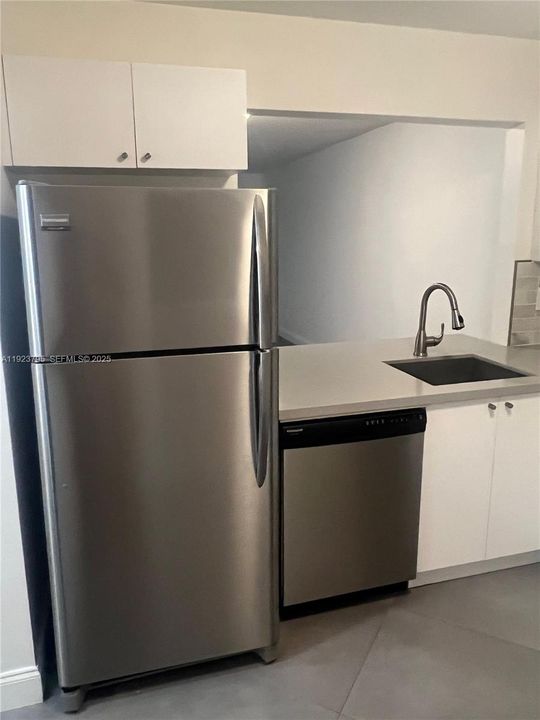 В аренду: $1,800 (1 спален, 1 ванн, 712 Квадратных фут)