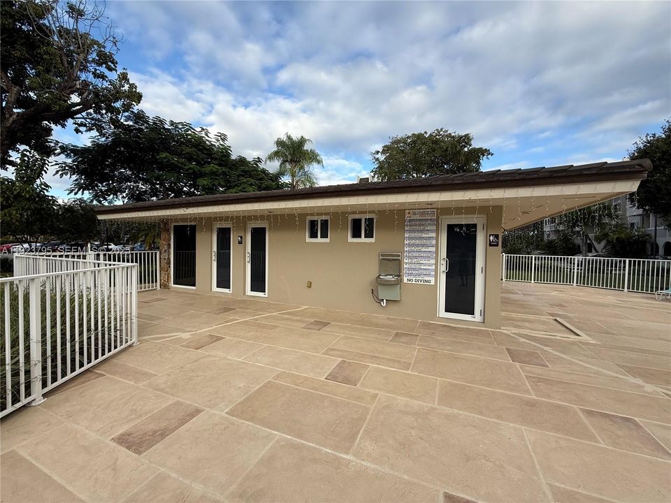 В аренду: $1,800 (1 спален, 1 ванн, 712 Квадратных фут)