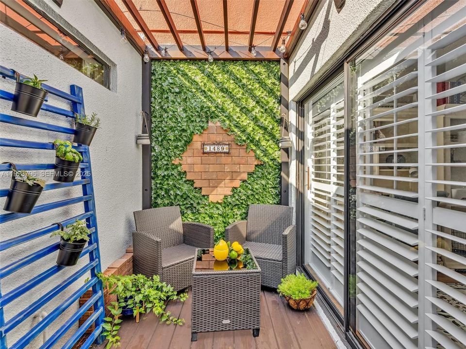 На продажу: $465,000 (3 спален, 2 ванн, 1299 Квадратных фут)