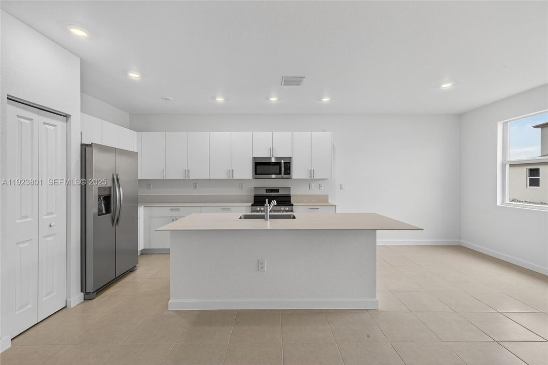 For Rent: $3,850 (5 beds, 3 baths, 0 Square Feet)