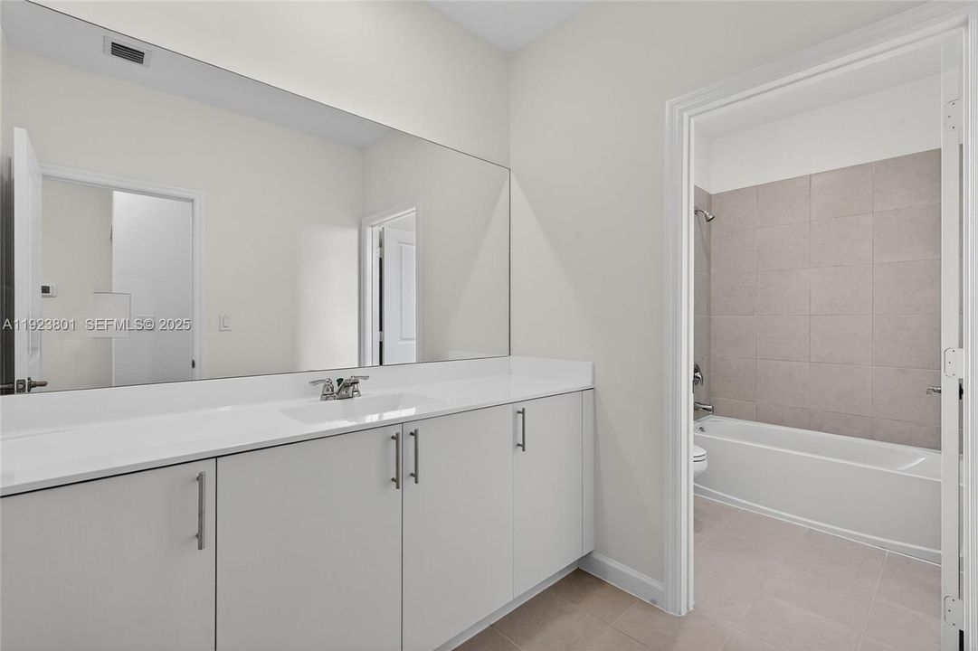 For Rent: $3,850 (5 beds, 3 baths, 0 Square Feet)