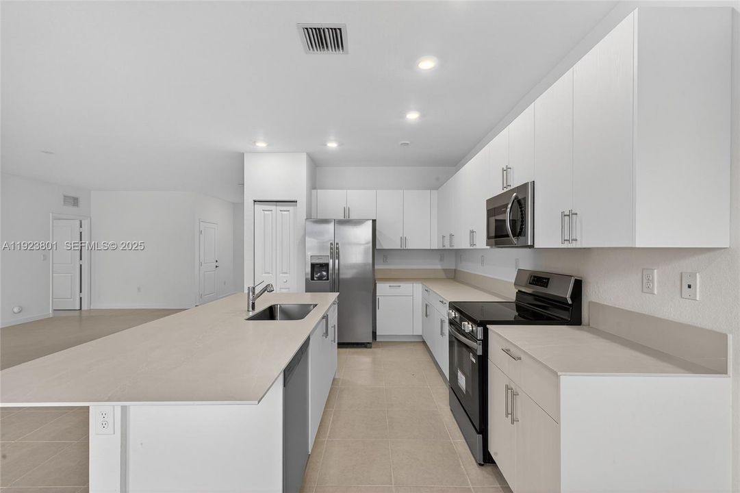 For Rent: $3,850 (5 beds, 3 baths, 0 Square Feet)