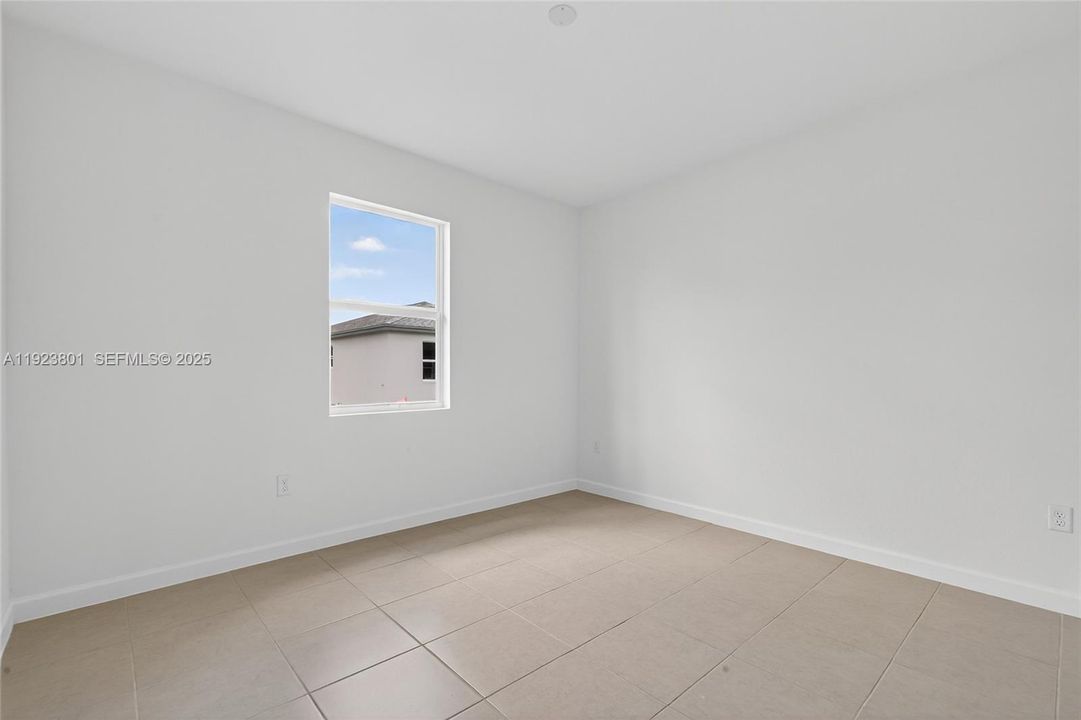 For Rent: $3,850 (5 beds, 3 baths, 0 Square Feet)