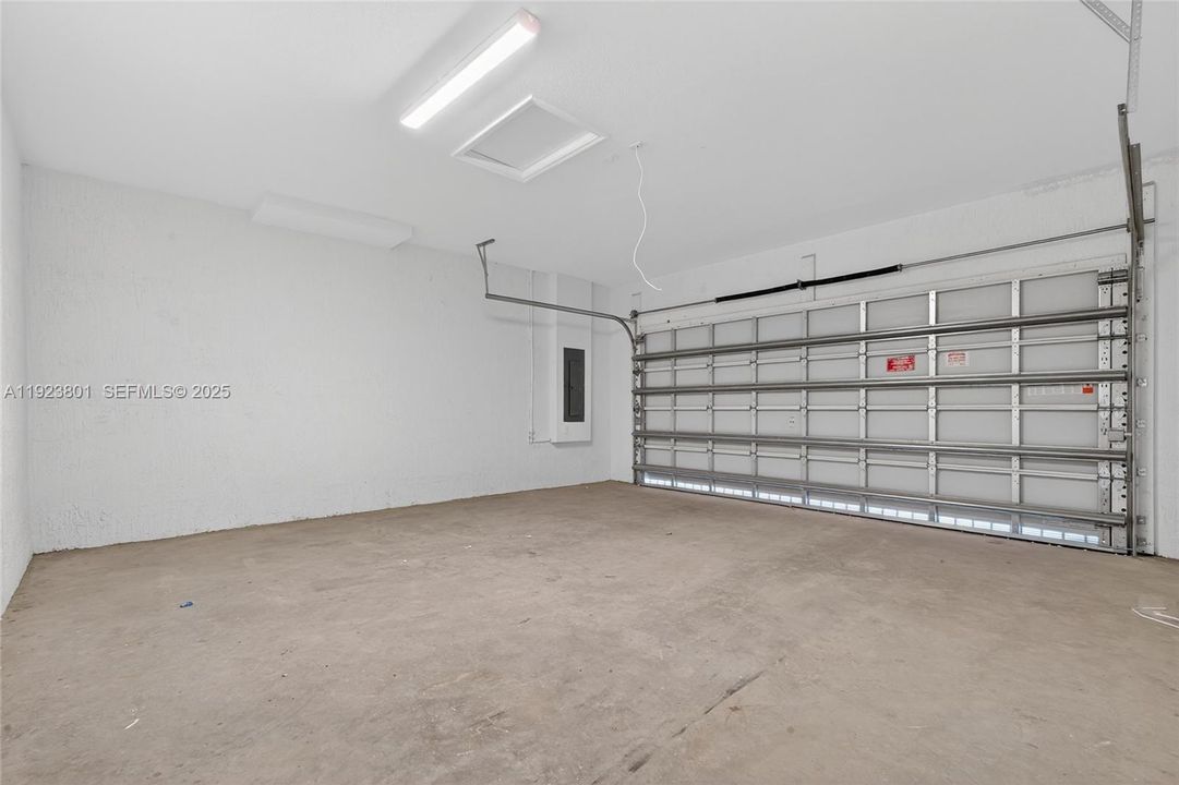 For Rent: $3,850 (5 beds, 3 baths, 0 Square Feet)