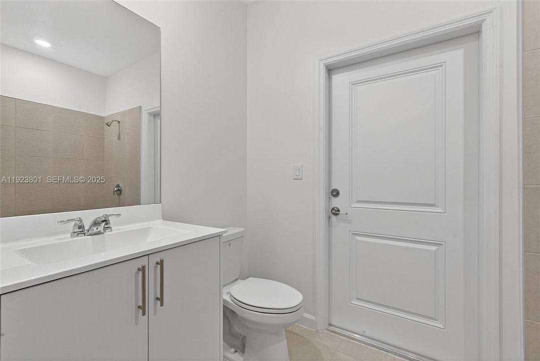 For Rent: $3,850 (5 beds, 3 baths, 0 Square Feet)