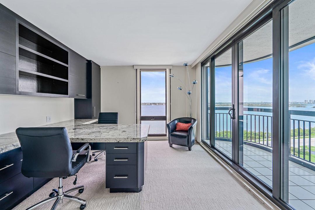 Office/3rd bedroom Suite