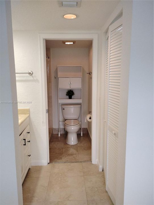 For Sale: $210,000 (2 beds, 2 baths, 1192 Square Feet)