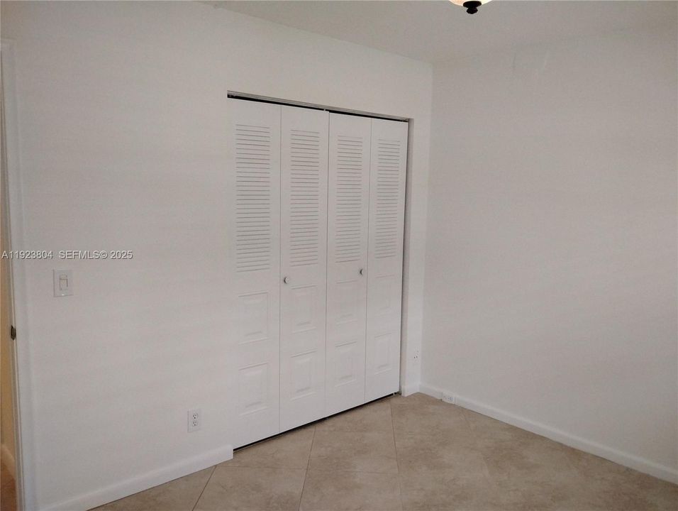 For Sale: $210,000 (2 beds, 2 baths, 1192 Square Feet)