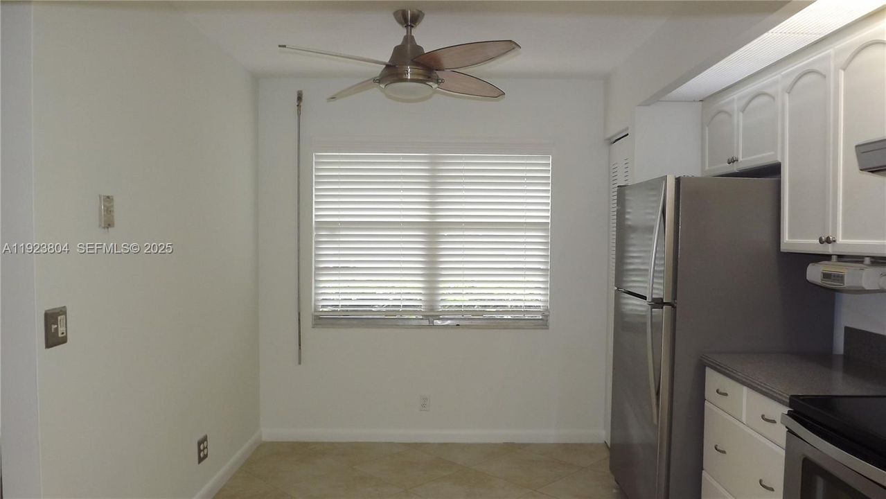 For Sale: $210,000 (2 beds, 2 baths, 1192 Square Feet)