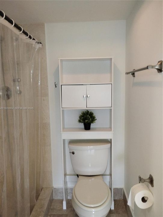 For Sale: $210,000 (2 beds, 2 baths, 1192 Square Feet)