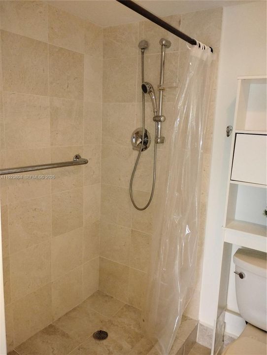 For Sale: $210,000 (2 beds, 2 baths, 1192 Square Feet)