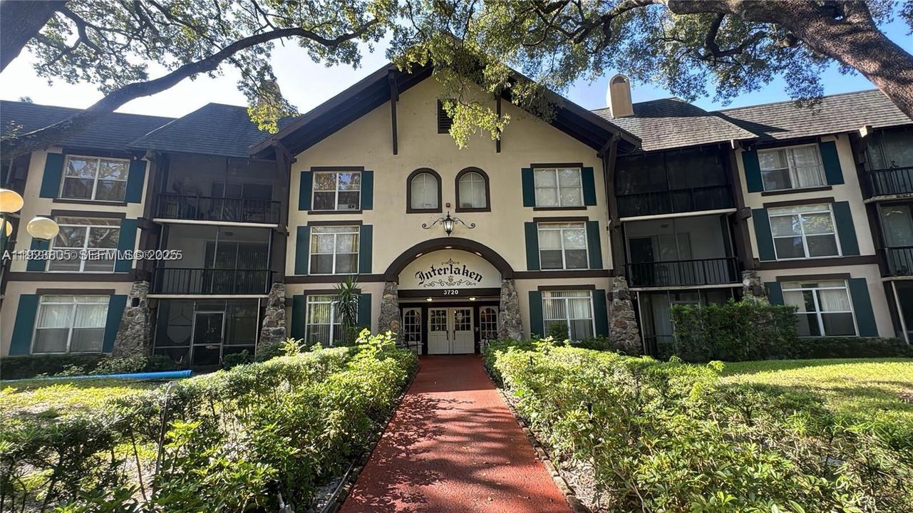 For Rent: $1,550 (1 beds, 1 baths, 800 Square Feet)