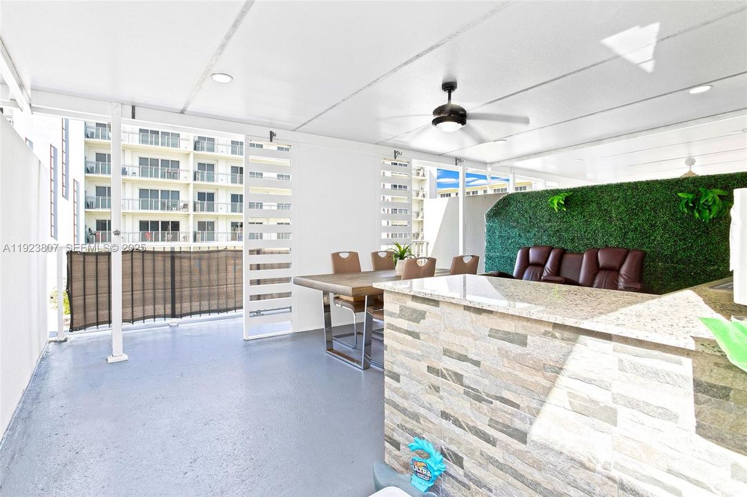 For Rent: $2,800 (4 beds, 3 baths, 1434 Square Feet)