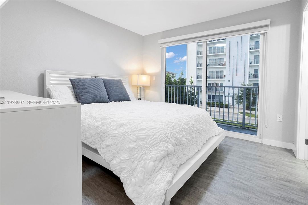 For Rent: $2,800 (4 beds, 3 baths, 1434 Square Feet)