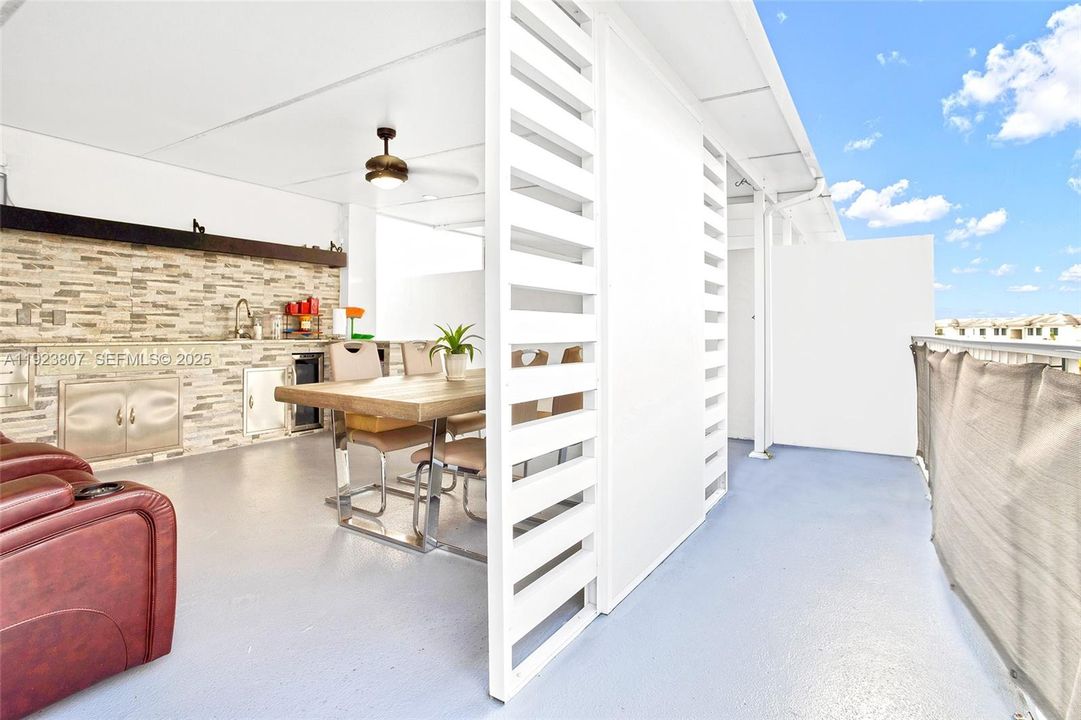 For Rent: $2,800 (4 beds, 3 baths, 1434 Square Feet)