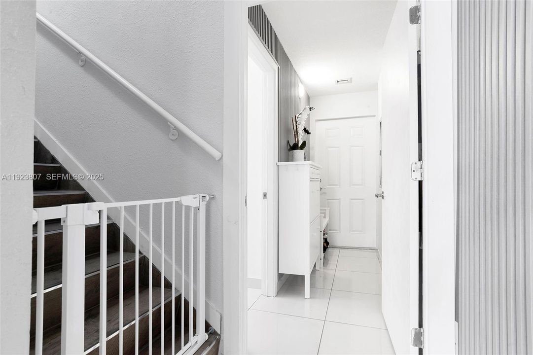 For Rent: $2,800 (4 beds, 3 baths, 1434 Square Feet)