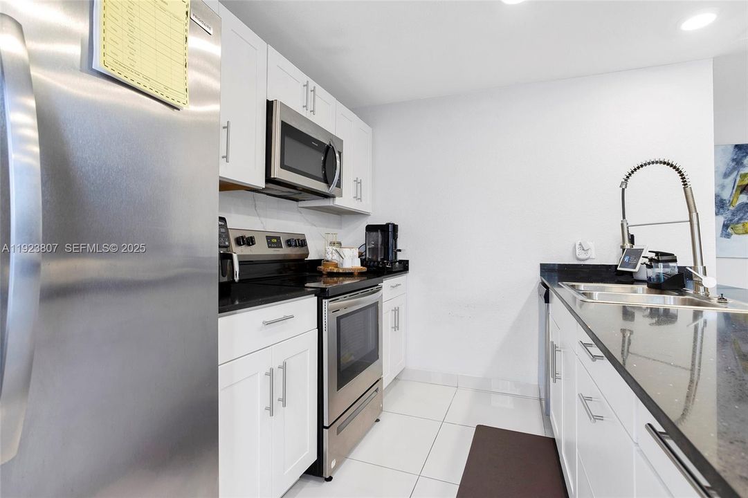 For Rent: $2,800 (4 beds, 3 baths, 1434 Square Feet)