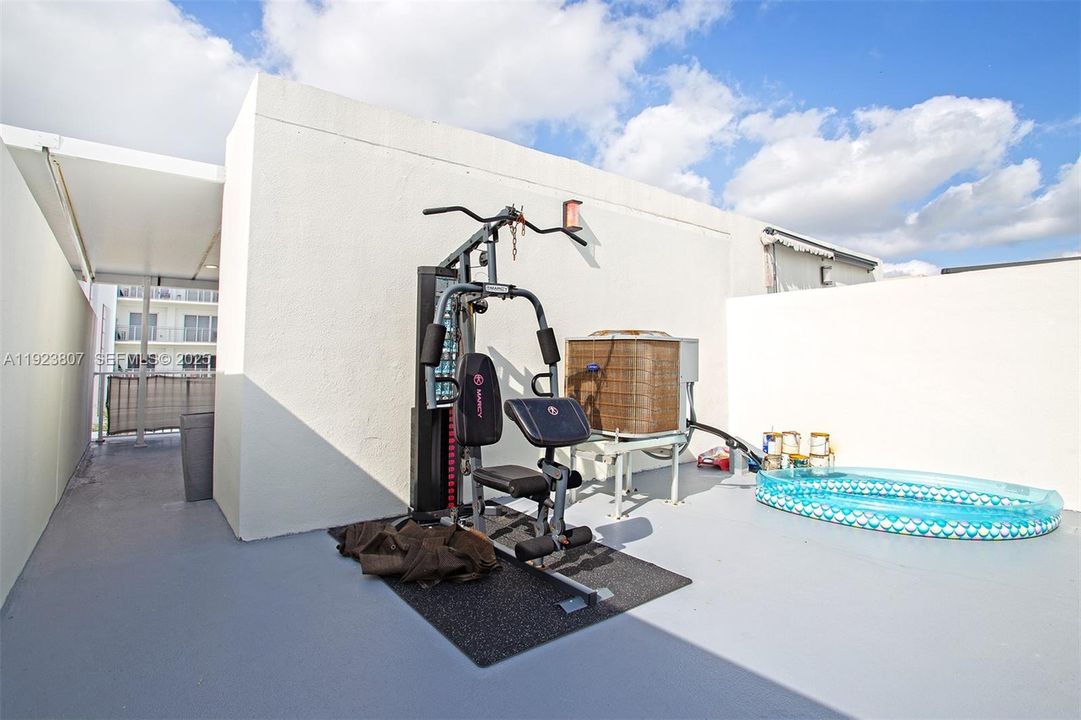 For Rent: $2,800 (4 beds, 3 baths, 1434 Square Feet)