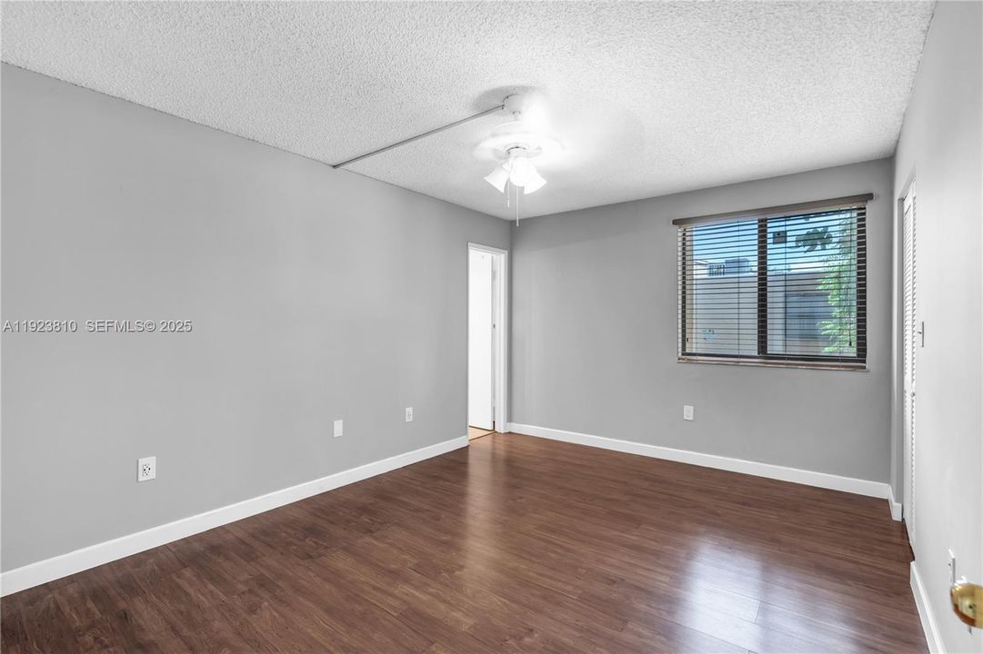 For Rent: $3,000 (3 beds, 2 baths, 1130 Square Feet)