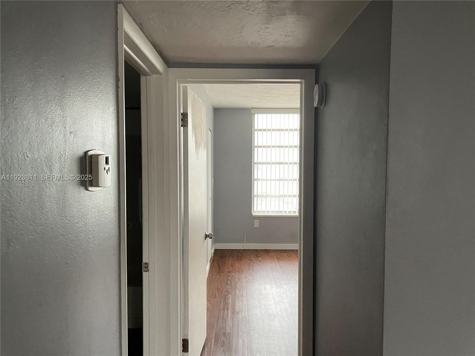 For Rent: $1,550 (1 beds, 1 baths, 617 Square Feet)