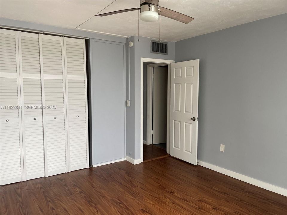 For Rent: $1,550 (1 beds, 1 baths, 617 Square Feet)