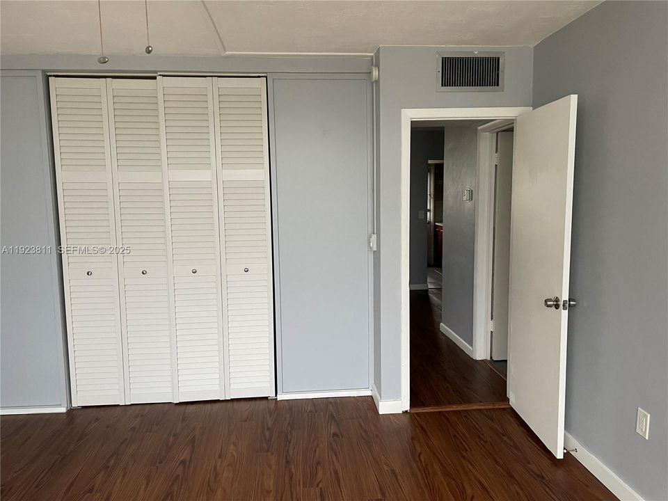 For Rent: $1,550 (1 beds, 1 baths, 617 Square Feet)