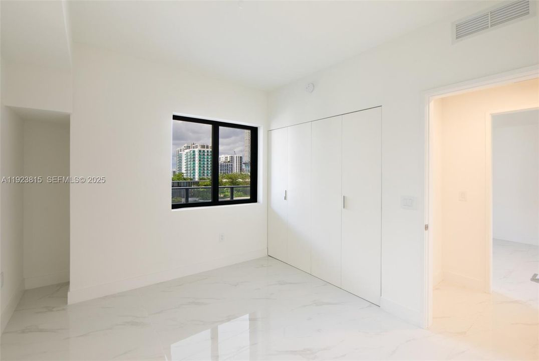 For Rent: $8,600 (3 beds, 3 baths, 1618 Square Feet)