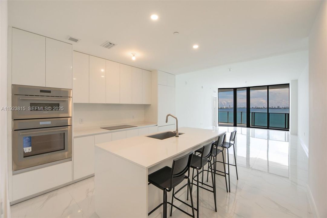 For Rent: $8,600 (3 beds, 3 baths, 1618 Square Feet)