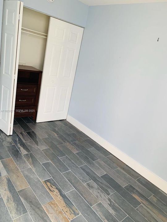 На продажу: $525,000 (2 спален, 1 ванн, 983 Квадратных фут)