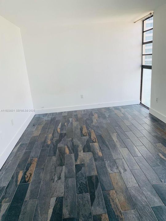 На продажу: $525,000 (2 спален, 1 ванн, 983 Квадратных фут)