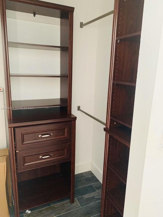 На продажу: $525,000 (2 спален, 1 ванн, 983 Квадратных фут)