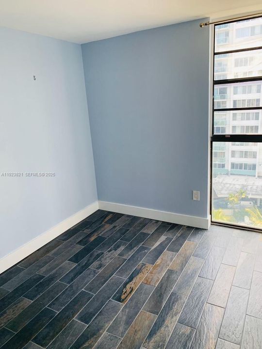 На продажу: $525,000 (2 спален, 1 ванн, 983 Квадратных фут)