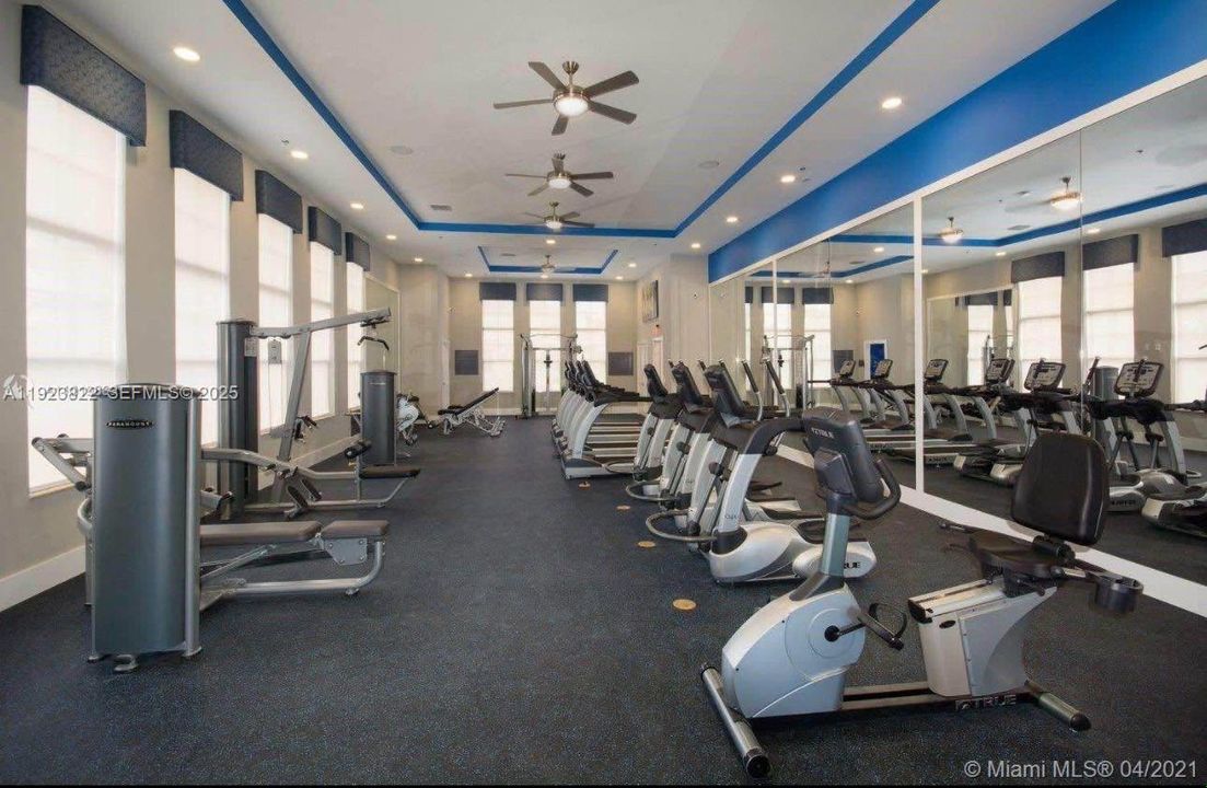 For Rent: $1,750 (0 beds, 1 baths, 2312 Square Feet)