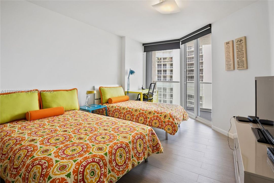 For Rent: $7,990 (2 beds, 2 baths, 1760 Square Feet)