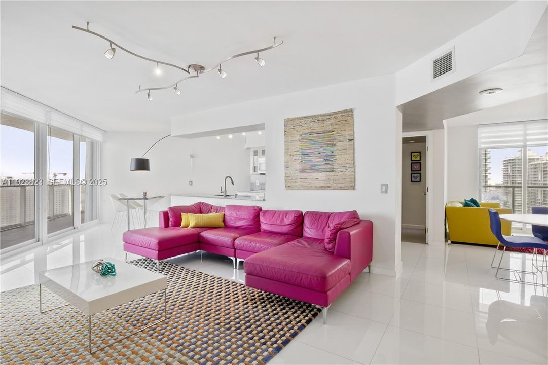 For Rent: $7,990 (2 beds, 2 baths, 1760 Square Feet)