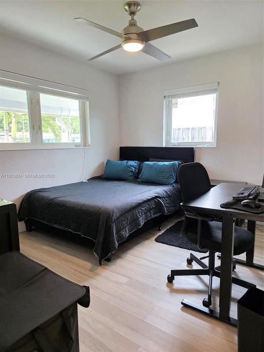 For Rent: $3,300 (3 beds, 2 baths, 982 Square Feet)