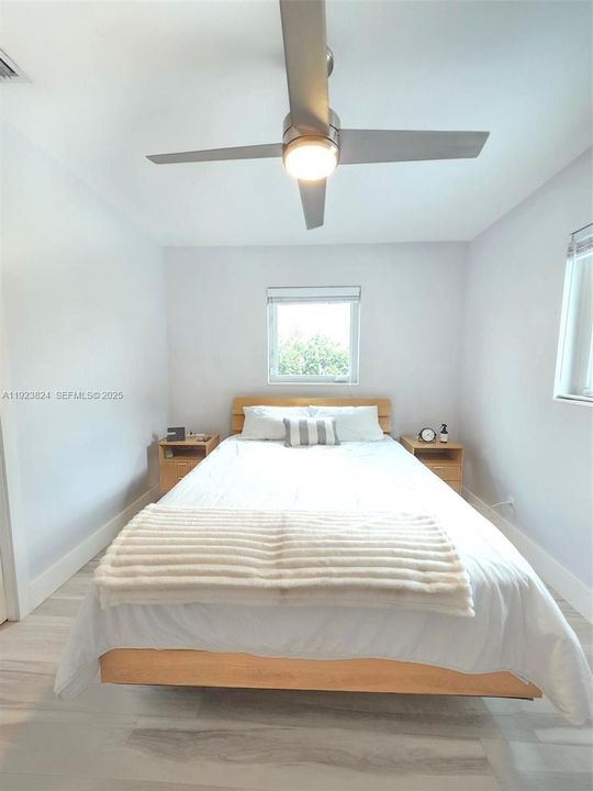 For Rent: $3,300 (3 beds, 2 baths, 982 Square Feet)