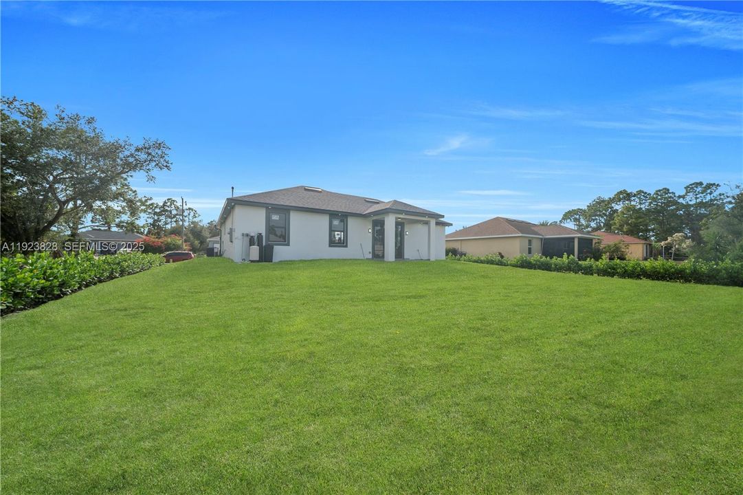 На продажу: $379,900 (3 спален, 3 ванн, 0 Квадратных фут)