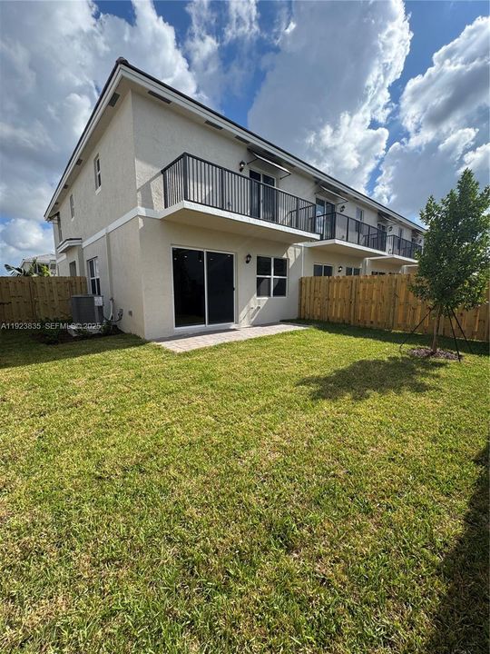 В аренду: $3,600 (4 спален, 3 ванн, 0 Квадратных фут)