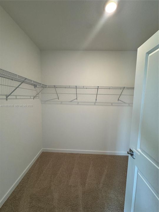 В аренду: $3,600 (4 спален, 3 ванн, 0 Квадратных фут)