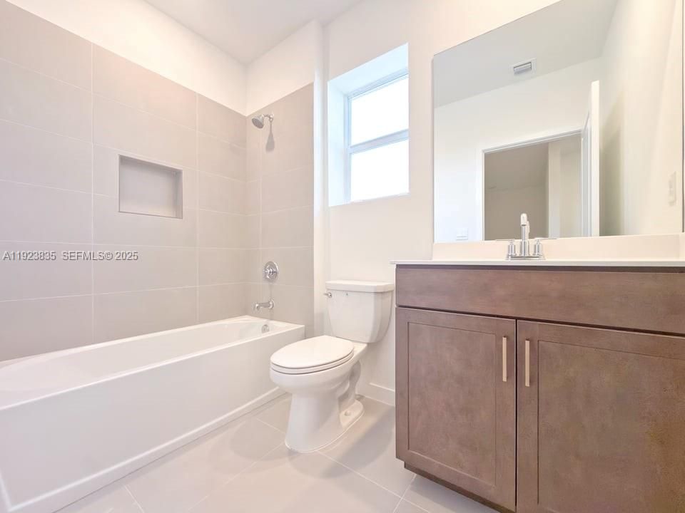 For Rent: $3,600 (4 beds, 3 baths, 0 Square Feet)