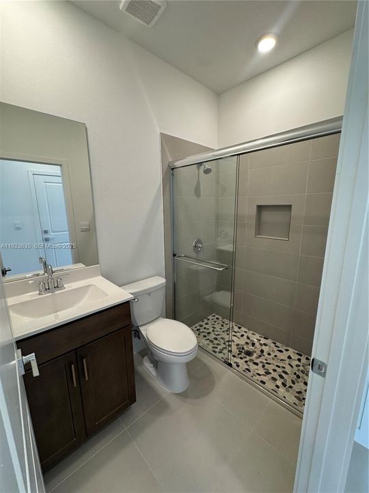 В аренду: $3,600 (4 спален, 3 ванн, 0 Квадратных фут)