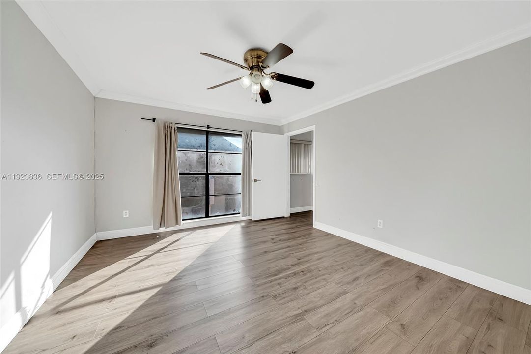 For Rent: $2,600 (2 beds, 2 baths, 1330 Square Feet)