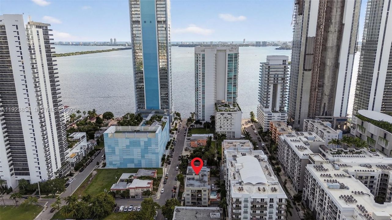 Active With Contract: $2,800 (3 beds, 2 baths, 0 Square Feet)