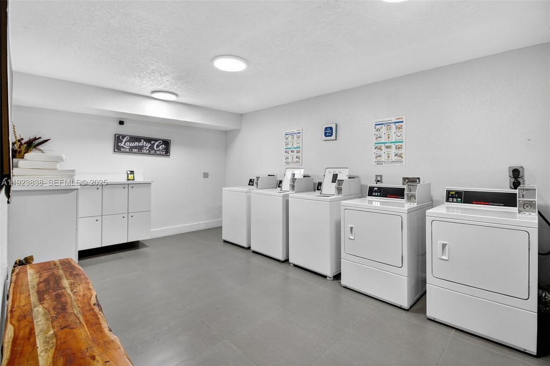 Active With Contract: $2,800 (3 beds, 2 baths, 0 Square Feet)