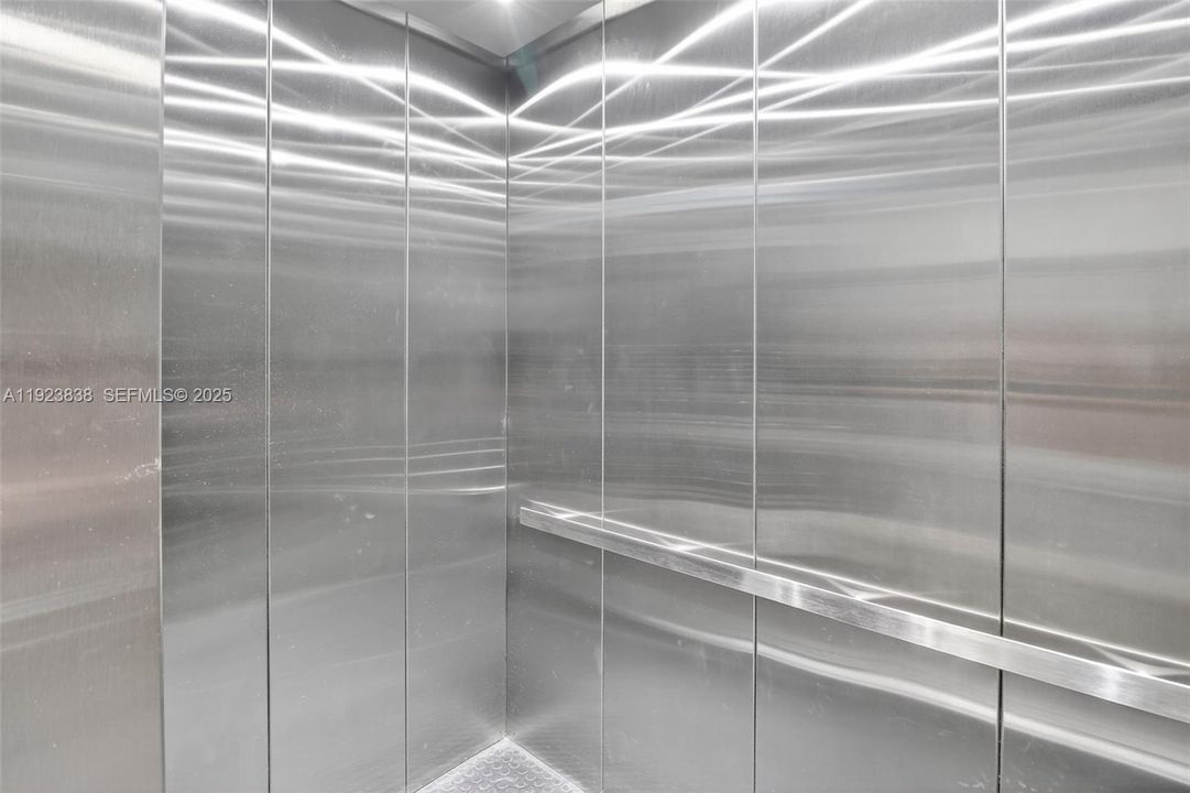 Active With Contract: $2,800 (3 beds, 2 baths, 0 Square Feet)